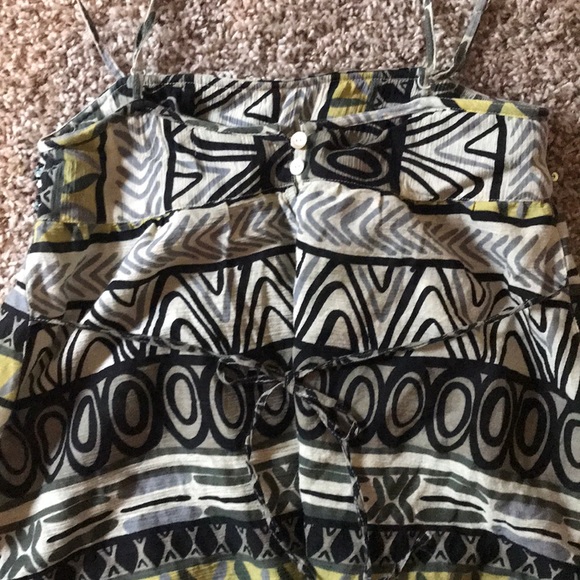 💕 3/$25 Tribal print boho tank - Picture 3 of 3